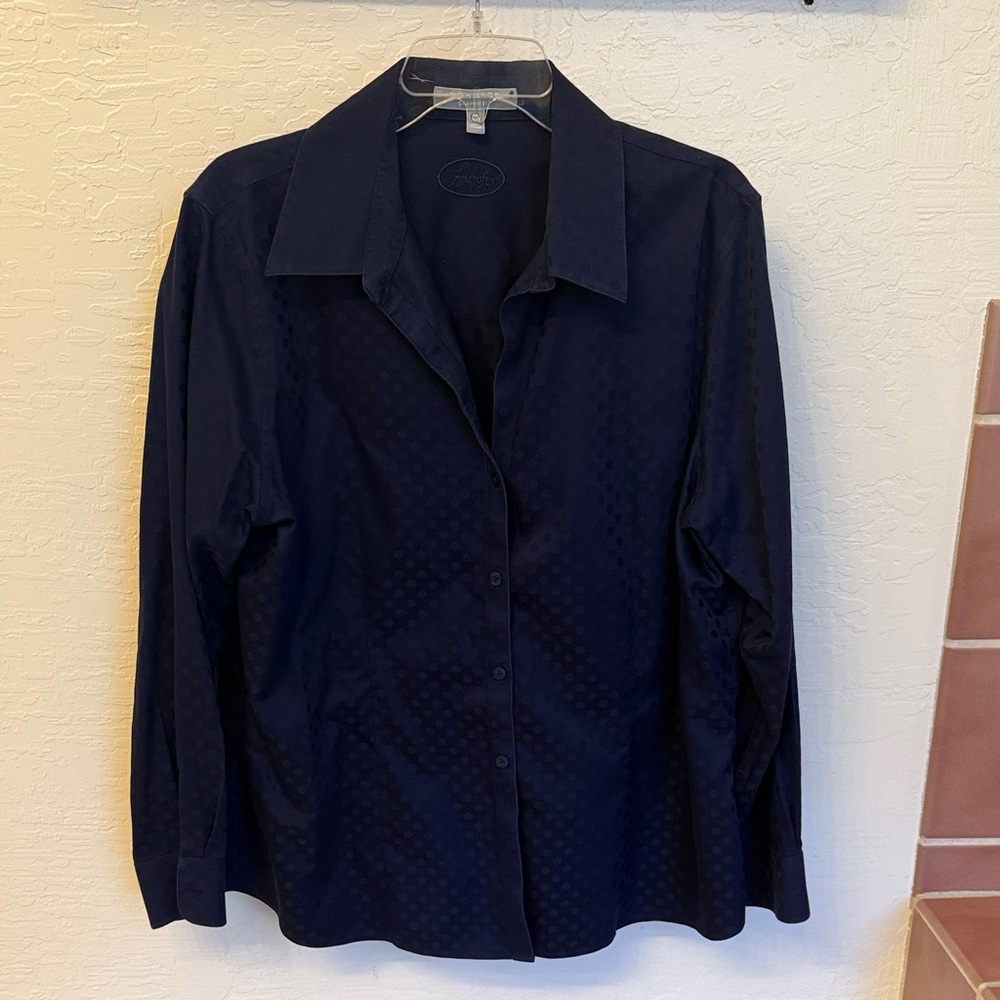 Foxcroft Navy Button Down Fitted Shirt Blouse 14W Shaped Fit Non Iron
